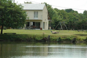 Hotels in Chahaignes